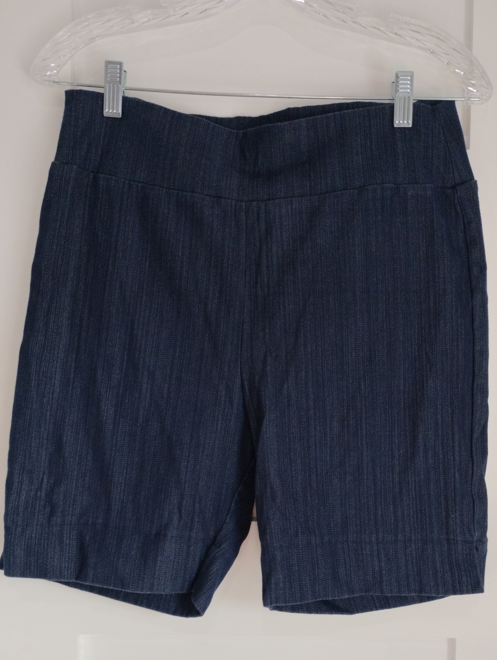 Agnes & Dora Women's Navy Stretch Shorts